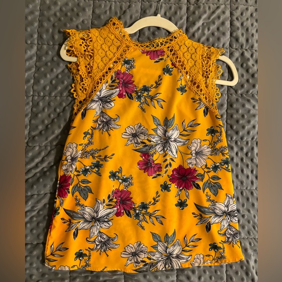 Yellow floral top - Picture 5 of 6